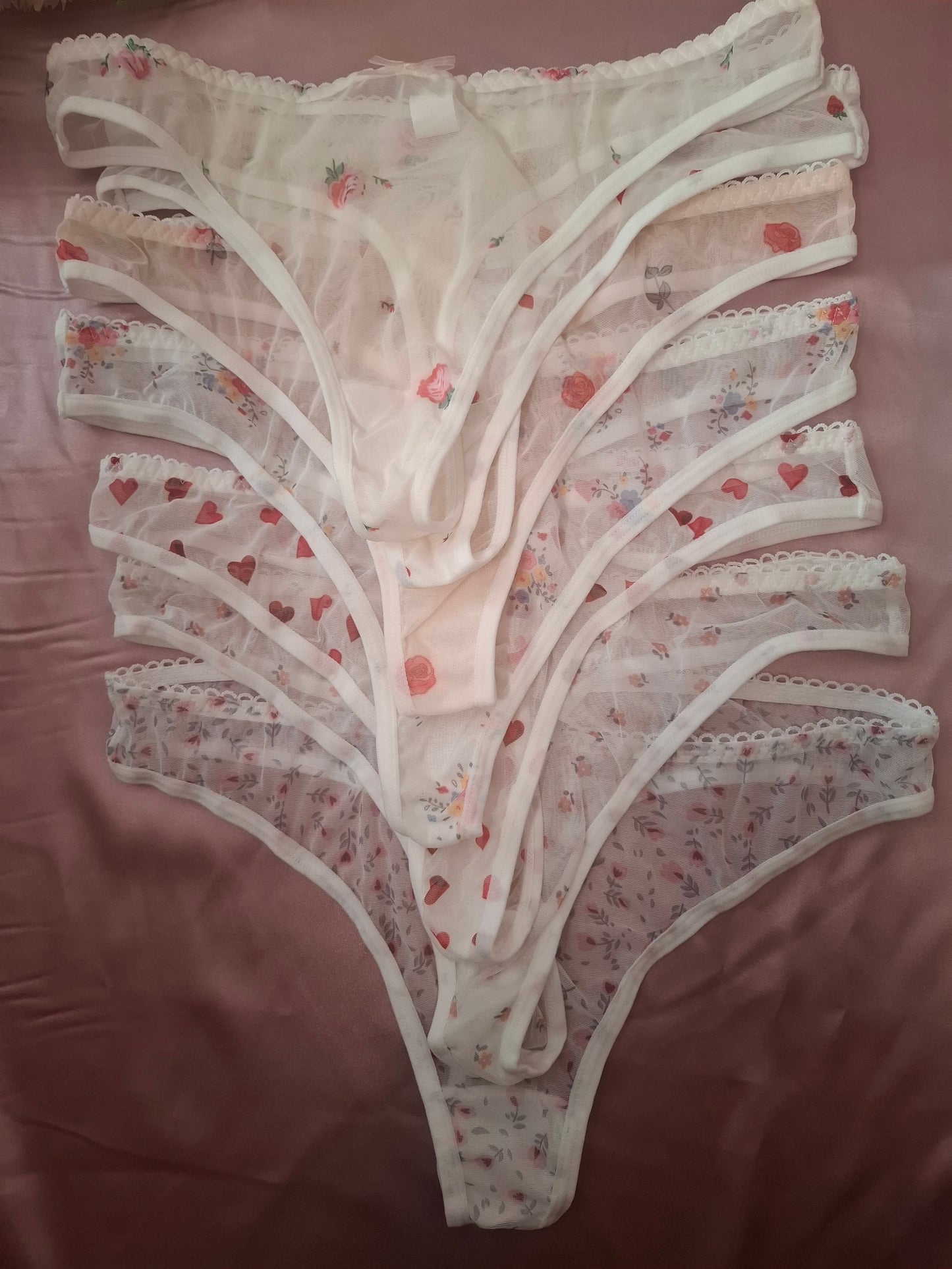 Pack de 7 Braguitas de Encaje con Diseño Floral y Corazones