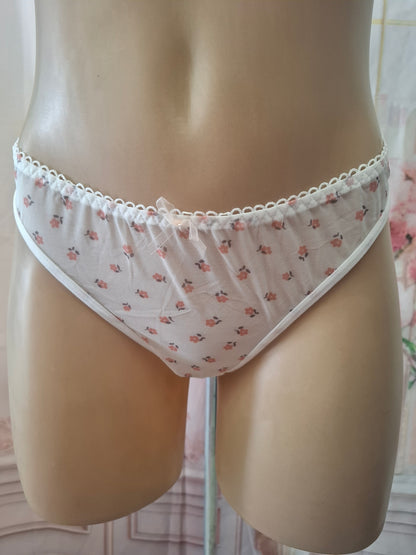 Pack de 7 Braguitas de Encaje con Diseño Floral y Corazones